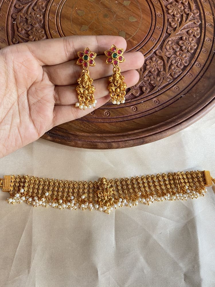 Lekshmi Choker