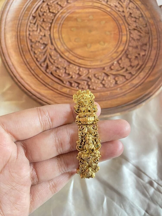 Lekshmi Bangle