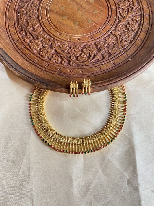Multi colour mullamottu maala