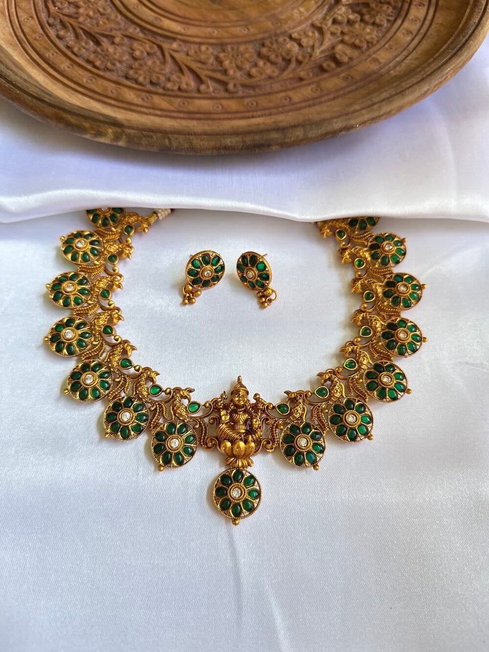 Emerald Lekshmi Set