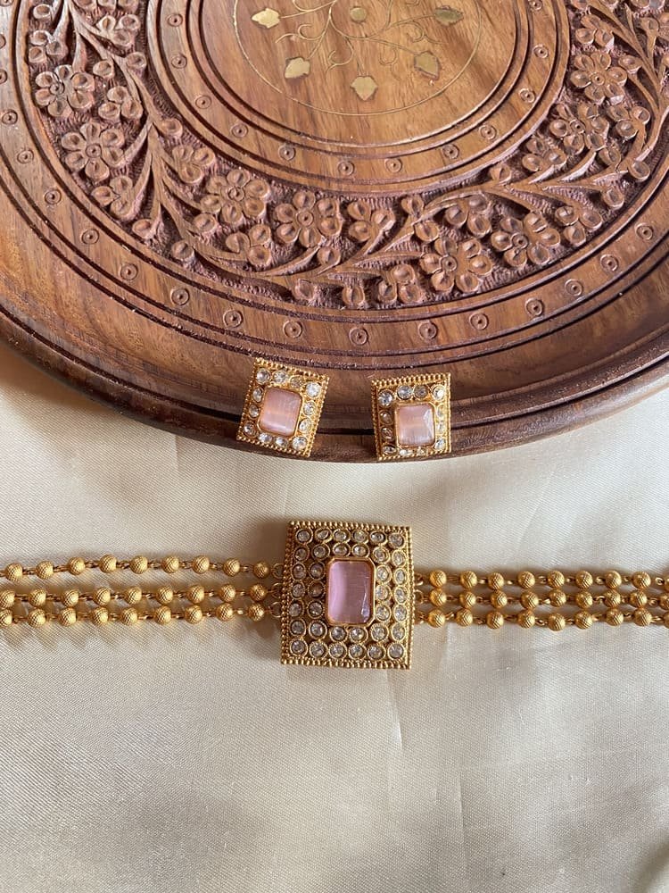 Peach  Choker